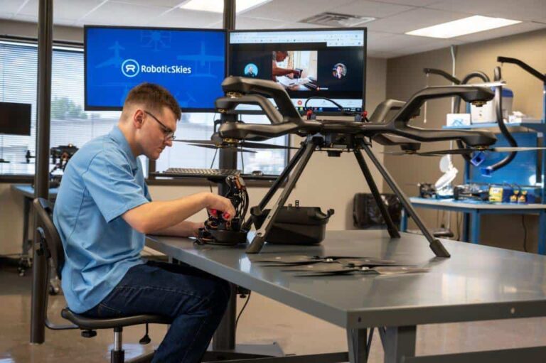 Emesent and Robotic Skies partner to provide local servicing for customers in the Americas